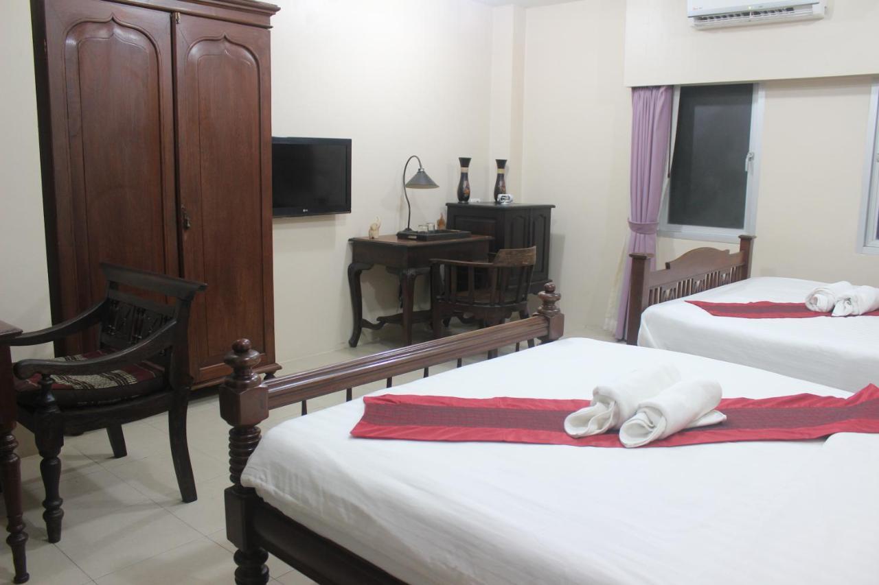 Freedom Kata Hotel Luaran gambar